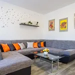 Apartment Casa Matea - 90 M From The Sea, New Private Swimming Pool *