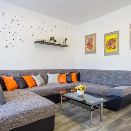 Apartment Casa Matea - 90 M From The Sea, New Private Swimming Pool *