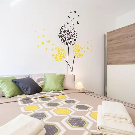 Casa Matea - 90 M From The Sea, New Private Swimming Pool Apartment Pula