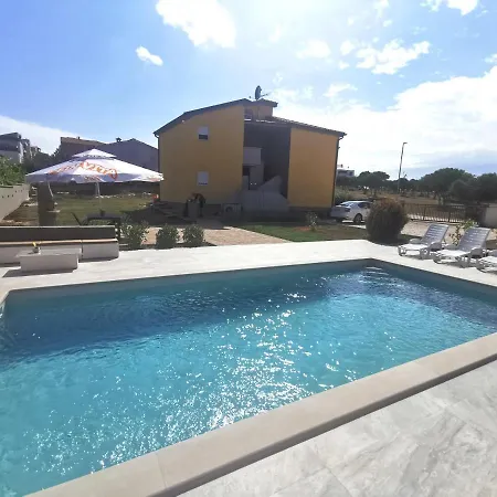 Casa Matea - 90 M From The Sea, New Private Swimming Pool Apartment *