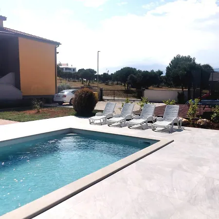 Casa Matea - 90 M From The Sea, New Private Swimming Pool Pula