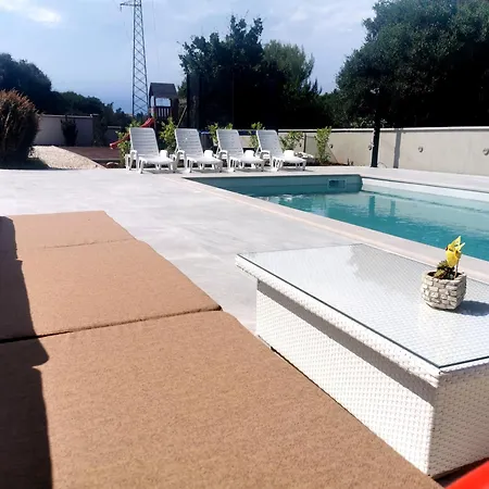 Lägenhet Casa Matea - 90 M From The Sea, New Private Swimming Pool *