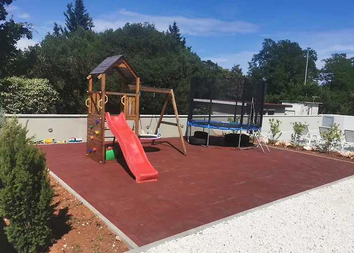 Lejlighed Casa Matea - 90 M From The Sea, New Private Swimming Pool *