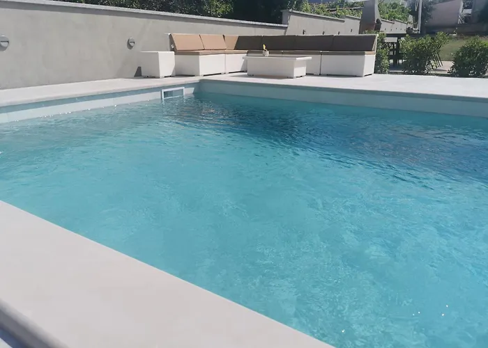 Casa Matea - 90 M From The Sea, New Private Swimming Pool 아파트